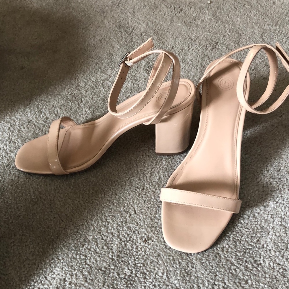 Beige heels